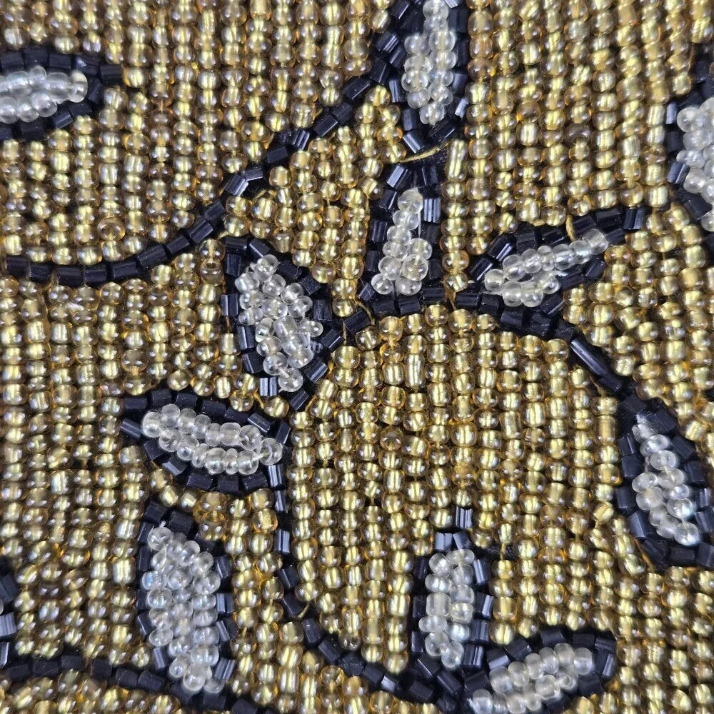 Arrow Designs Beaded Front Crossbody Bag Gold Silver Black Vine Pattern Top Zip
